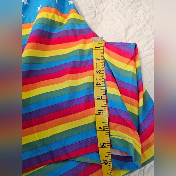 Free Planet Blue Star and Rainbow Stripe Swim Trunks Men's Size 1X NWT - Picture 9 of 9